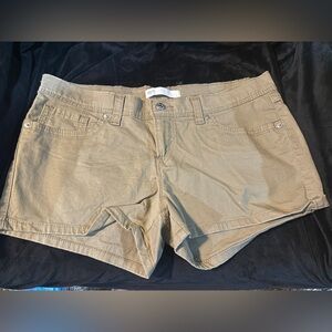 Women's Levi's beige Denim Shorts, W31
